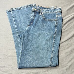 Women Aura size 10 average Jeans